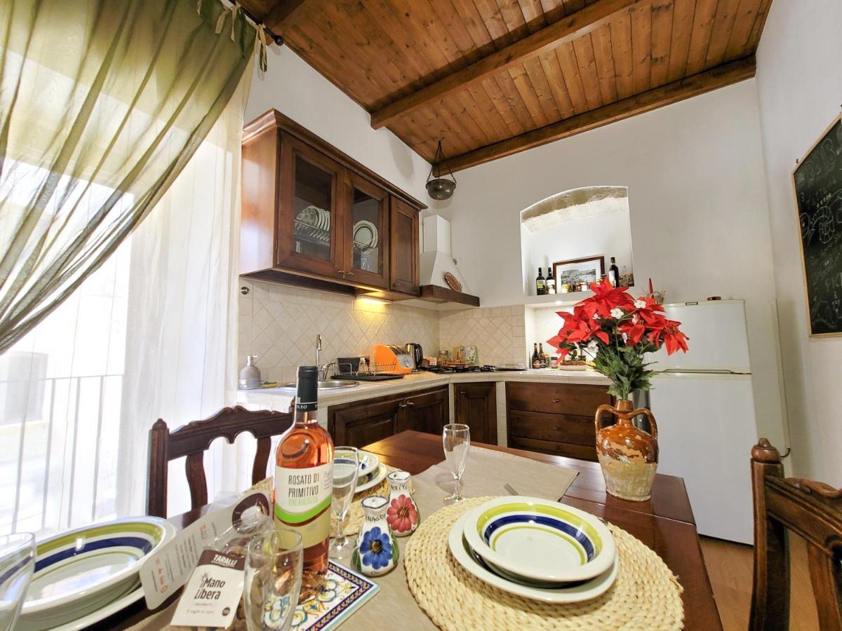 Tatiana - Historic House #Domusitaliane Villa Bari Exteriör bild